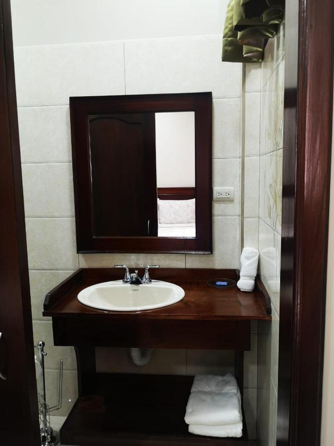 Hotel Y Residencia La Cofradia Santa Rosa de Copán 外观 照片
